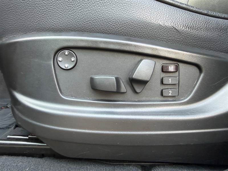 Used 2011 BMW X5 xDrive35d AWD/4WD image 25