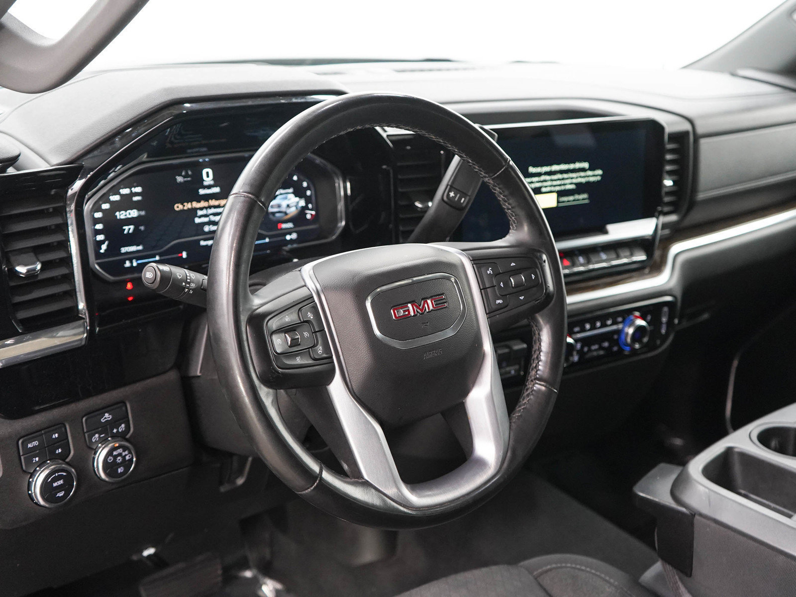 Used 2023 GMC Sierra 1500 Elevation w/ X31 Off-Road Package AWD/4WD image 20