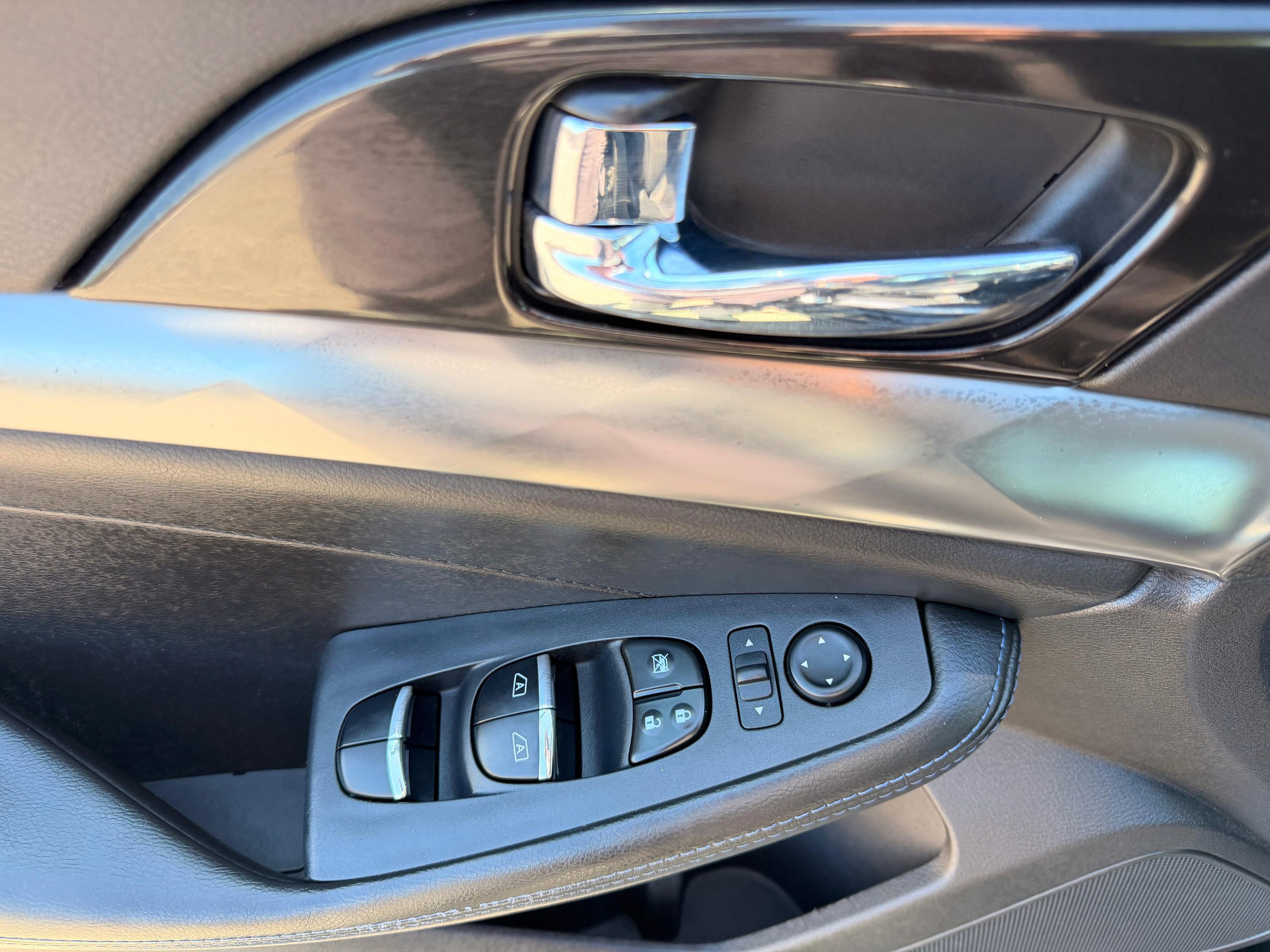 Used 2019 Nissan Maxima 3.5 S w/ Floor Mat Group FWD image 17