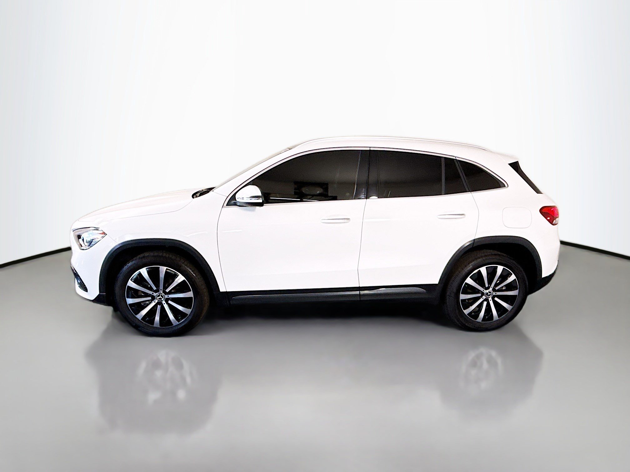 Used 2022 Mercedes-Benz GLA 250 4MATIC image 6