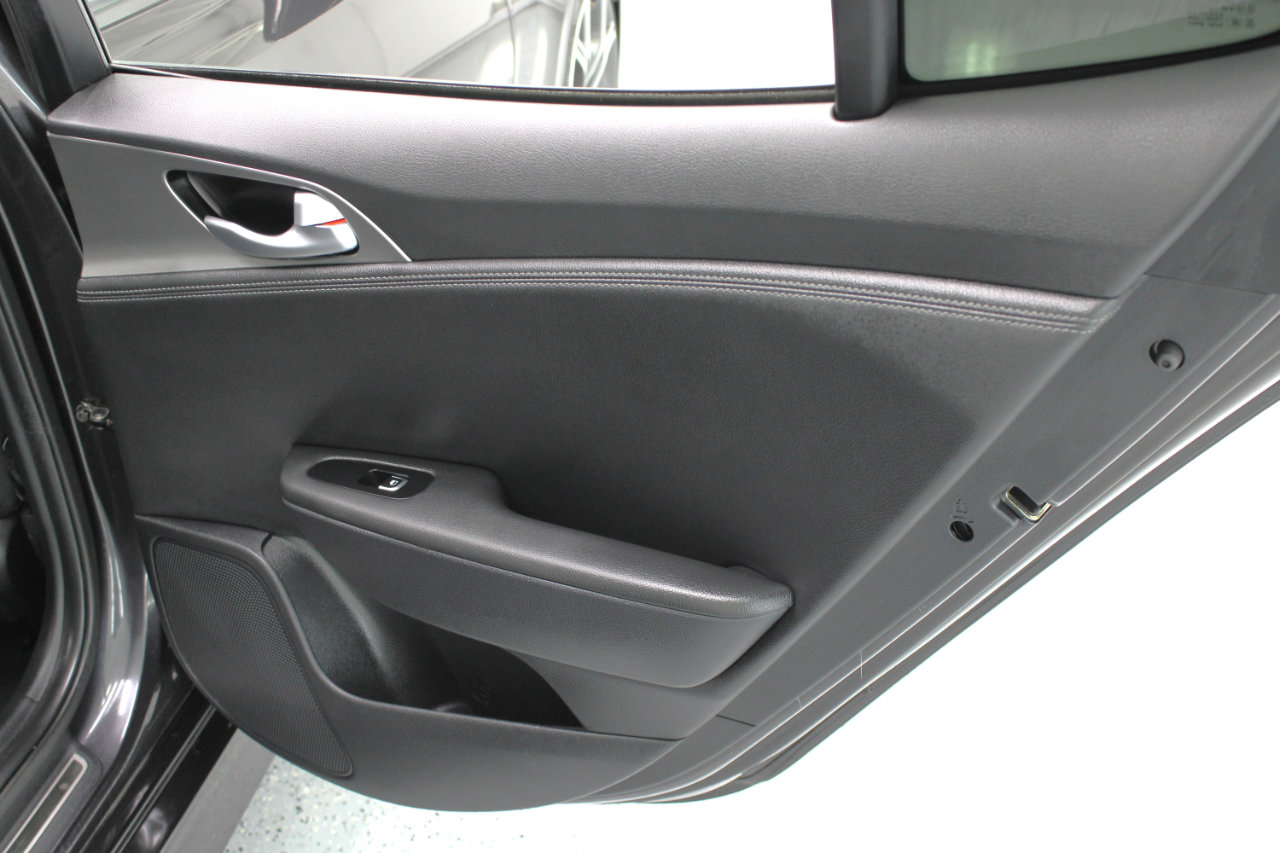 Used 2021 Kia Stinger GT image 42