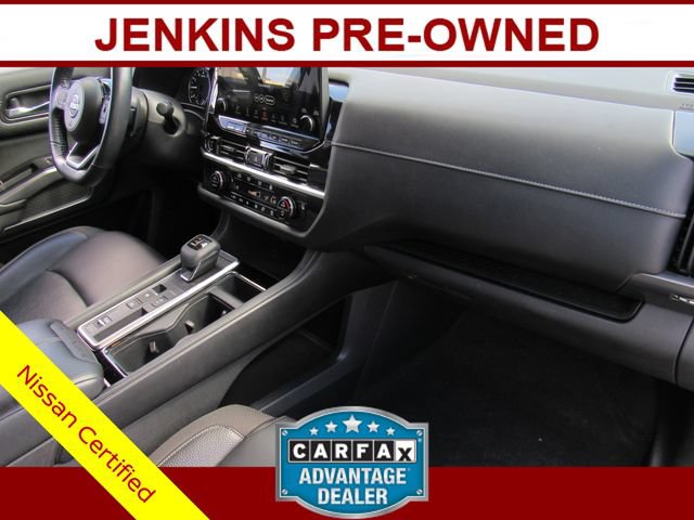 Certified 2022 Nissan Pathfinder SL FWD image 12