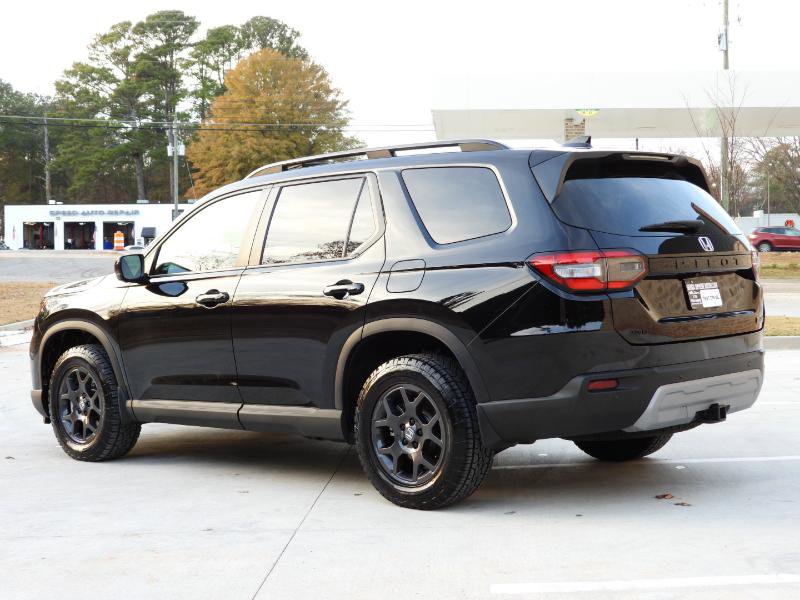 Used 2025 Honda Pilot TrailSport image 22