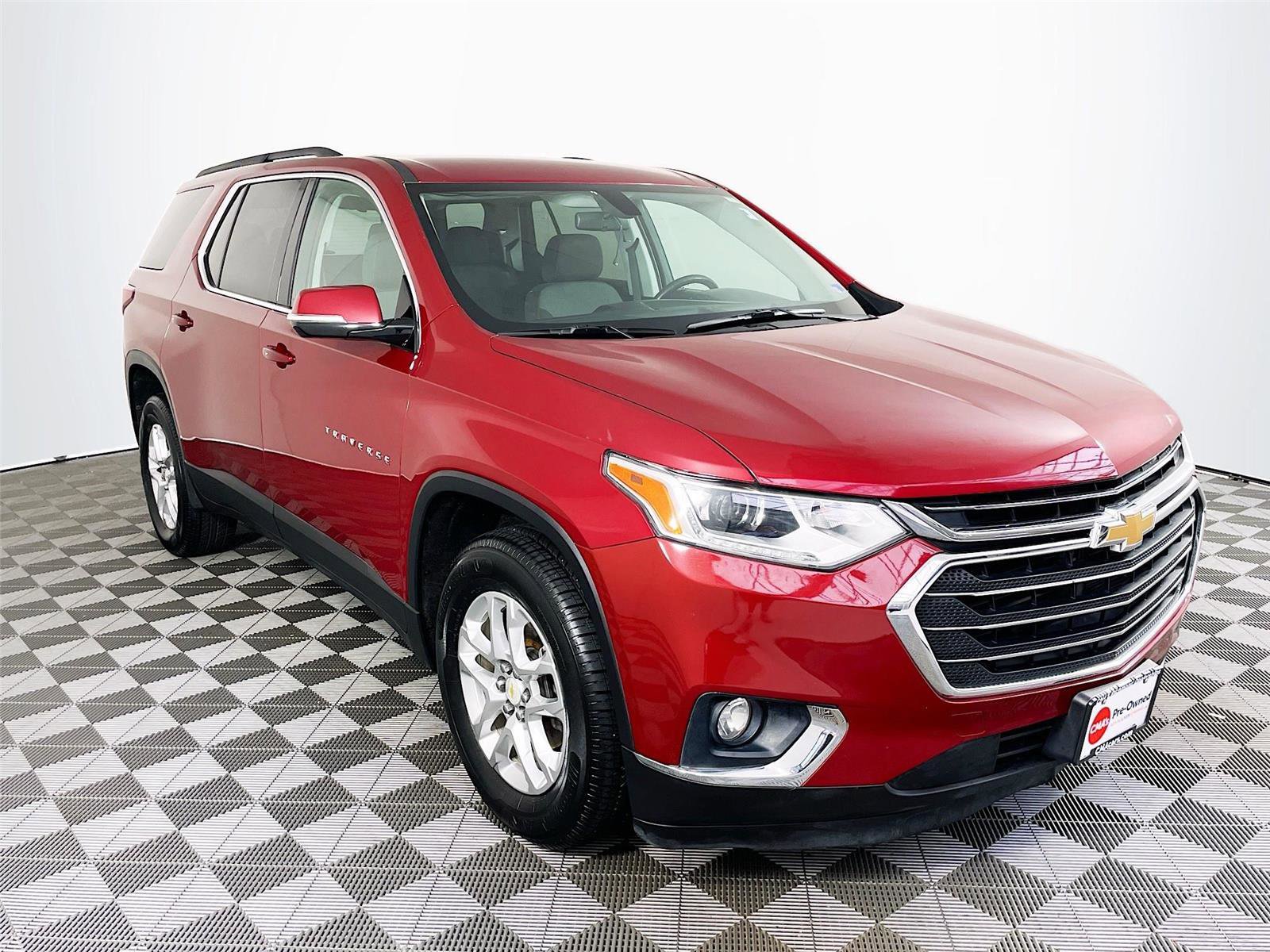 Used 2019 Chevrolet Traverse LT