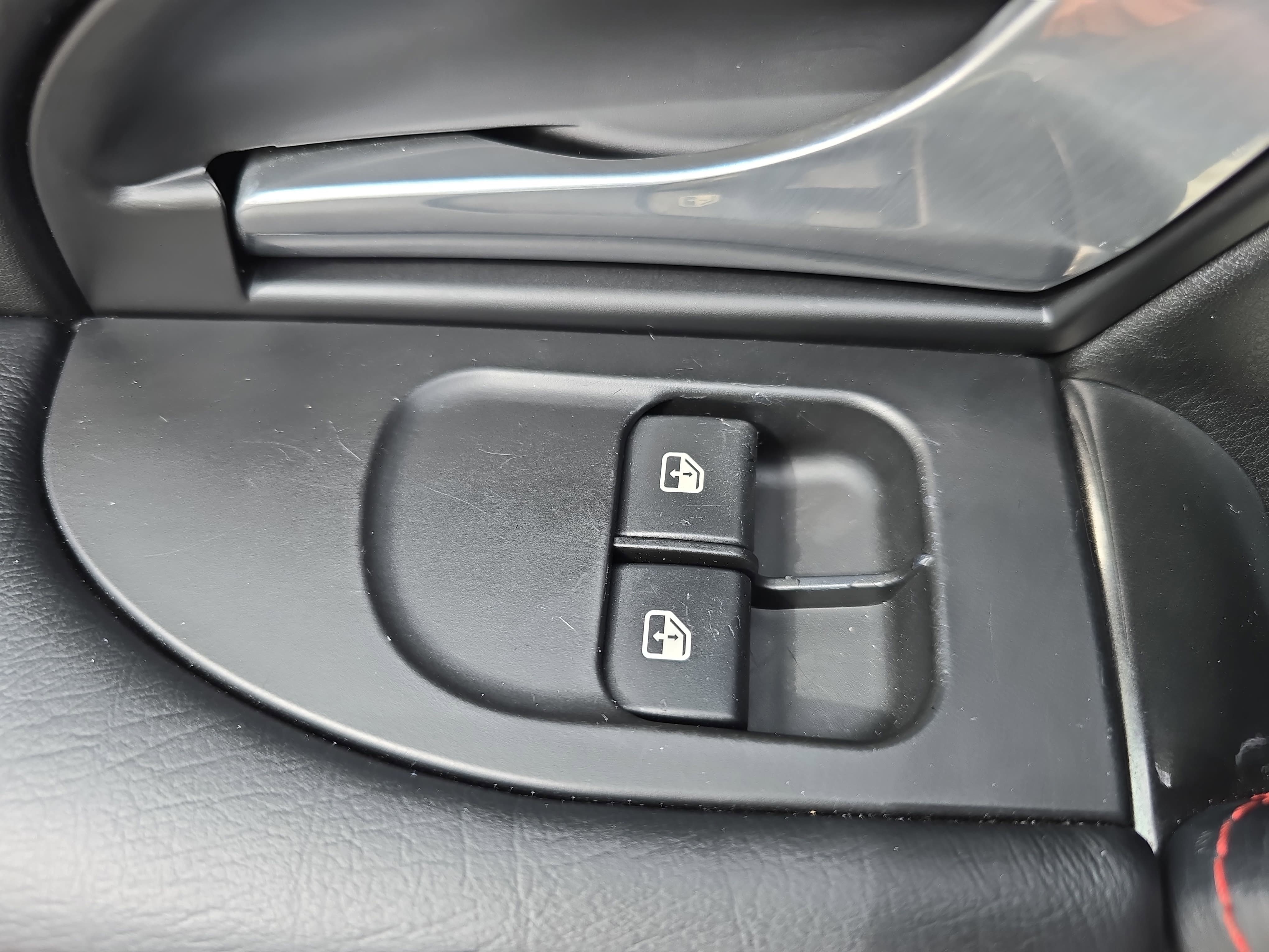 Used 2018 Maserati GranTurismo Sport RWD image 27