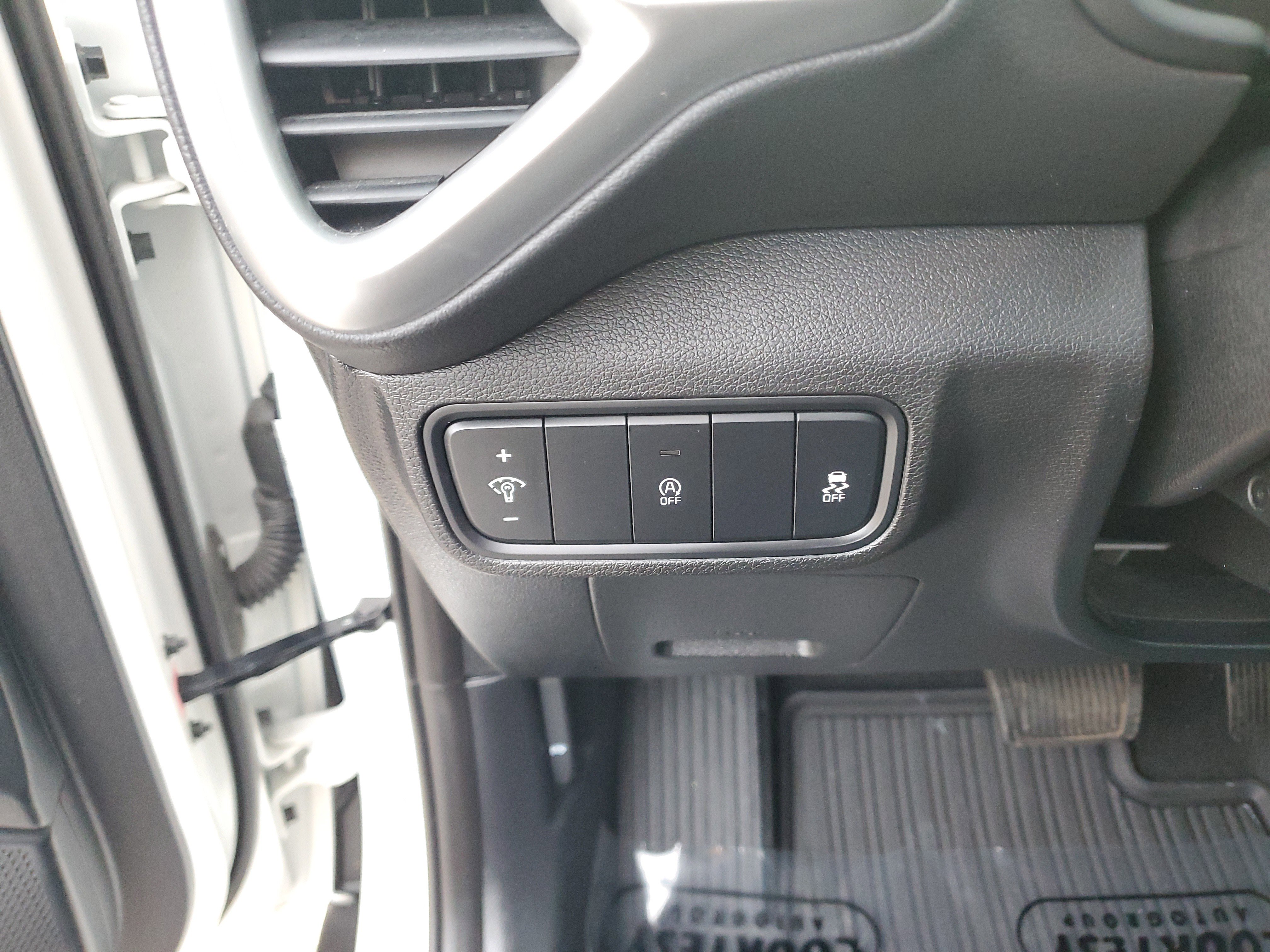 Used 2022 Kia Soul LX image 29