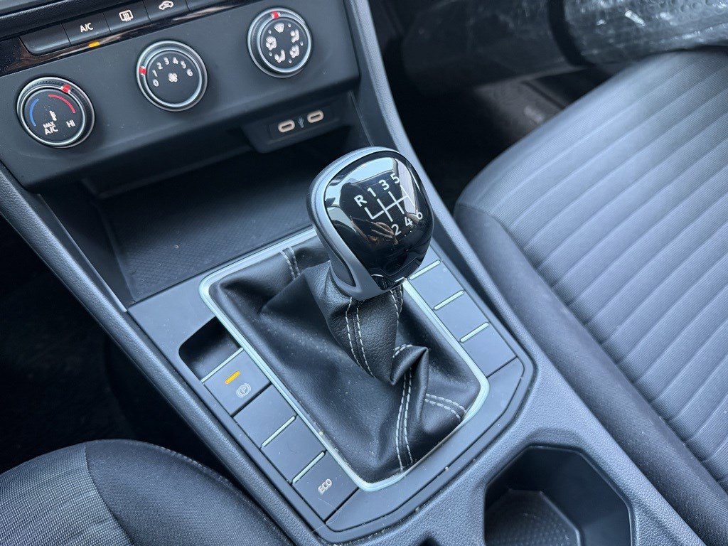 Used 2024 Volkswagen Jetta S image 16