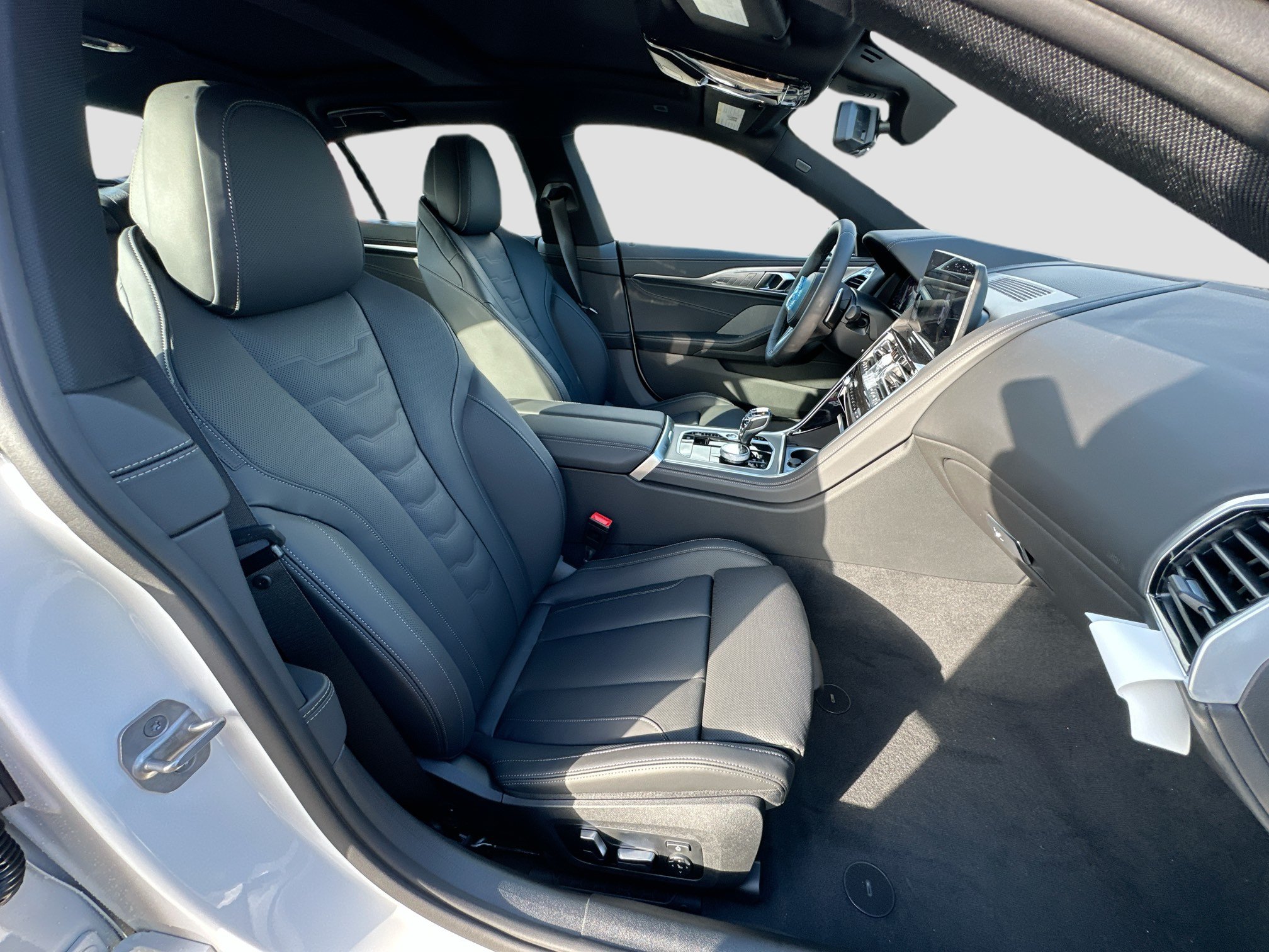 New 2026 BMW 840i w/ Driving Assistance Package RWD image 23
