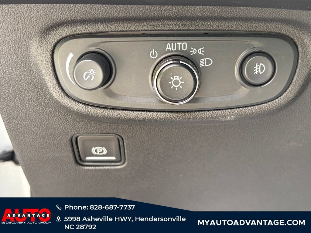 Used 2024 GMC Terrain SLT AWD/4WD image 23