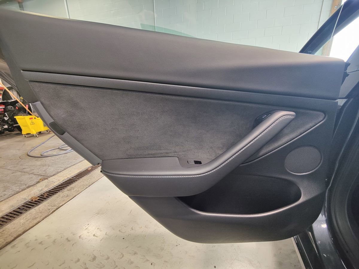 Used 2023 Tesla Model 3 Standard Range RWD image 35