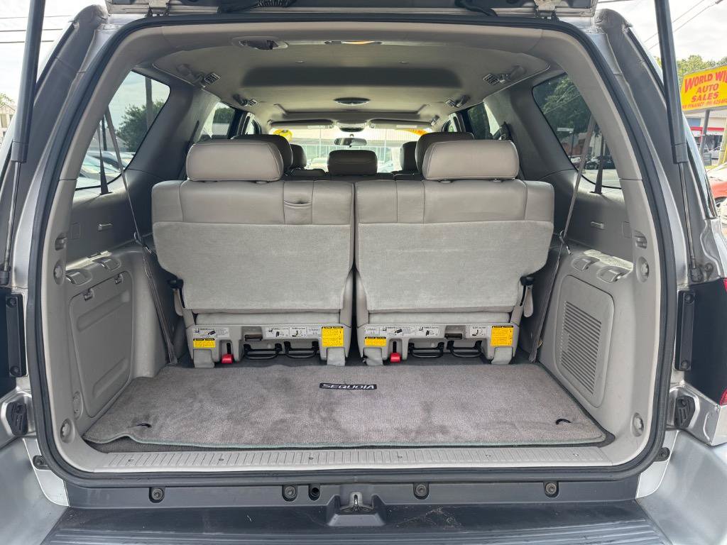Used 2001 Toyota Sequoia Limited RWD image 26