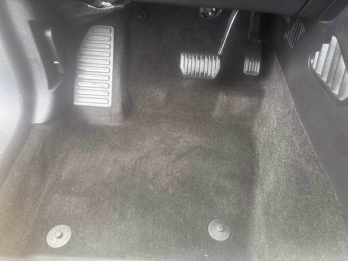 Used 2015 Ford Edge Titanium image 11