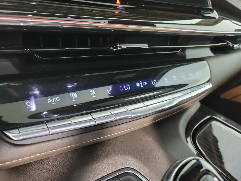 Used 2021 Cadillac Escalade Sport RWD image 31