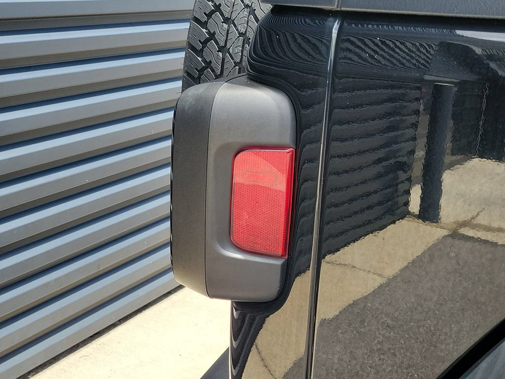 Used 2021 Jeep Wrangler Sport AWD/4WD image 16