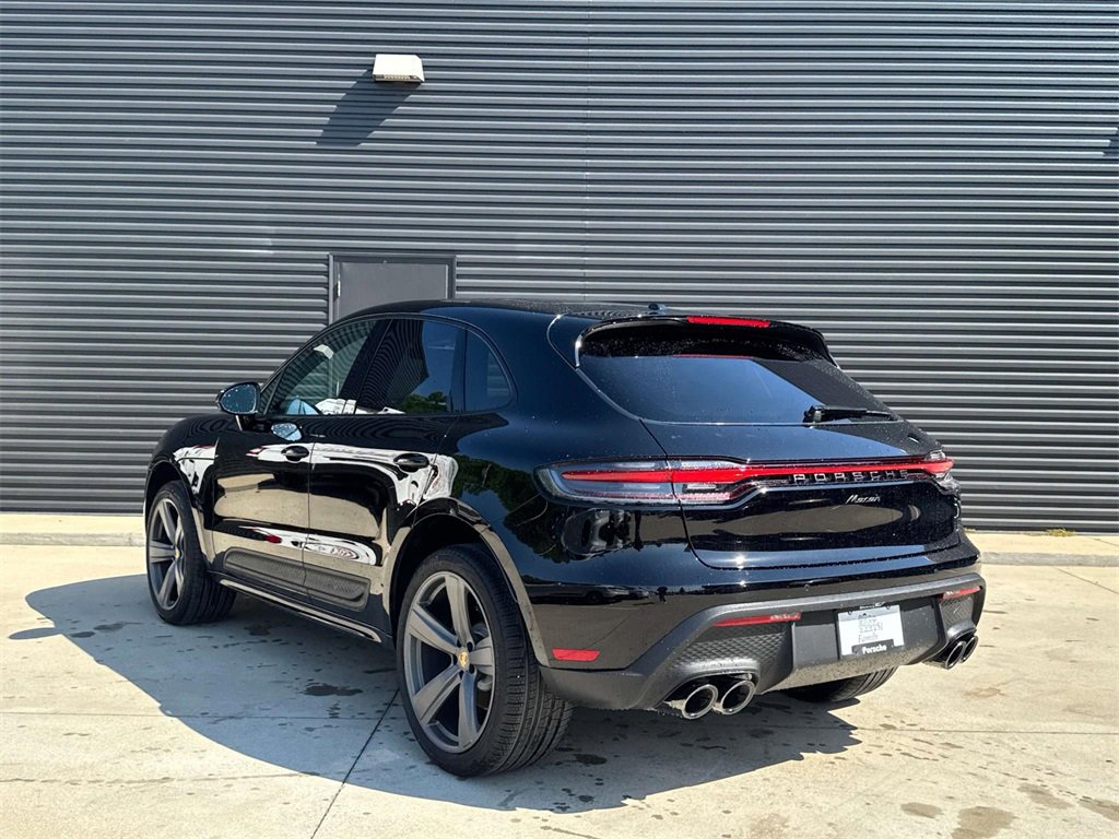 New 2025 Porsche Macan image 3