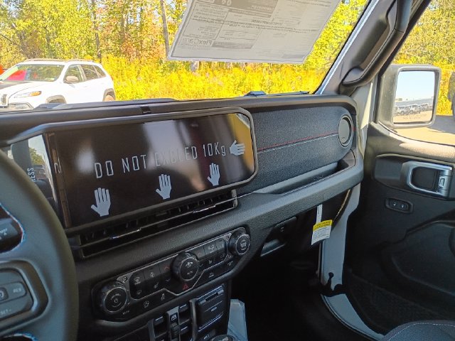 New 2026 Jeep Wrangler Unlimited Sport AWD/4WD image 18