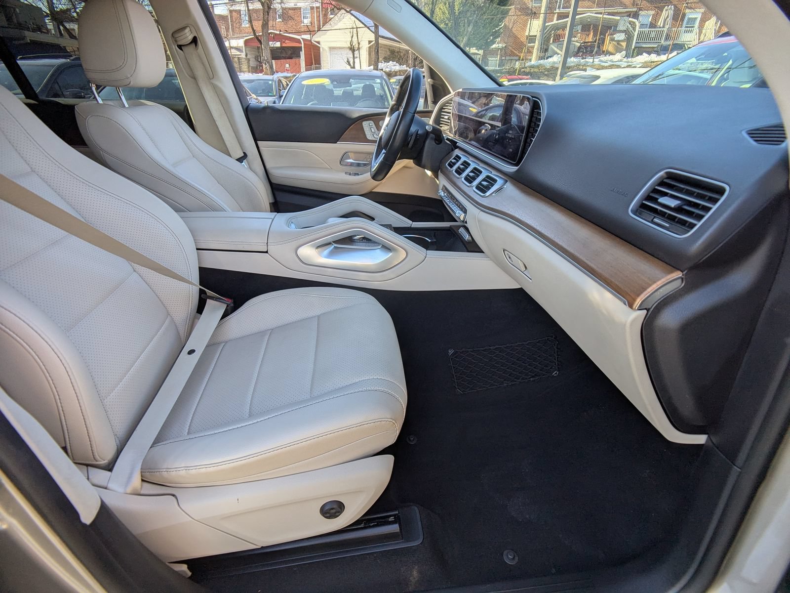 Used 2021 Mercedes-Benz GLE 350 w/ Premium Package image 11