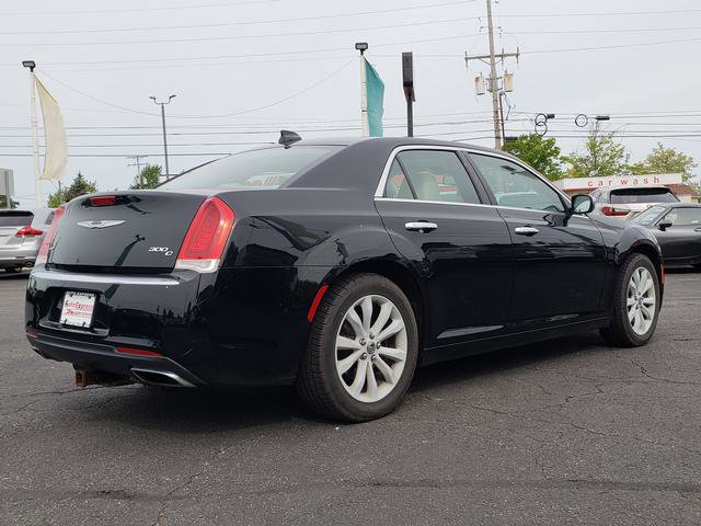 Used 2016 Chrysler 300 C w/ Harman/Kardon Audio Group image 7