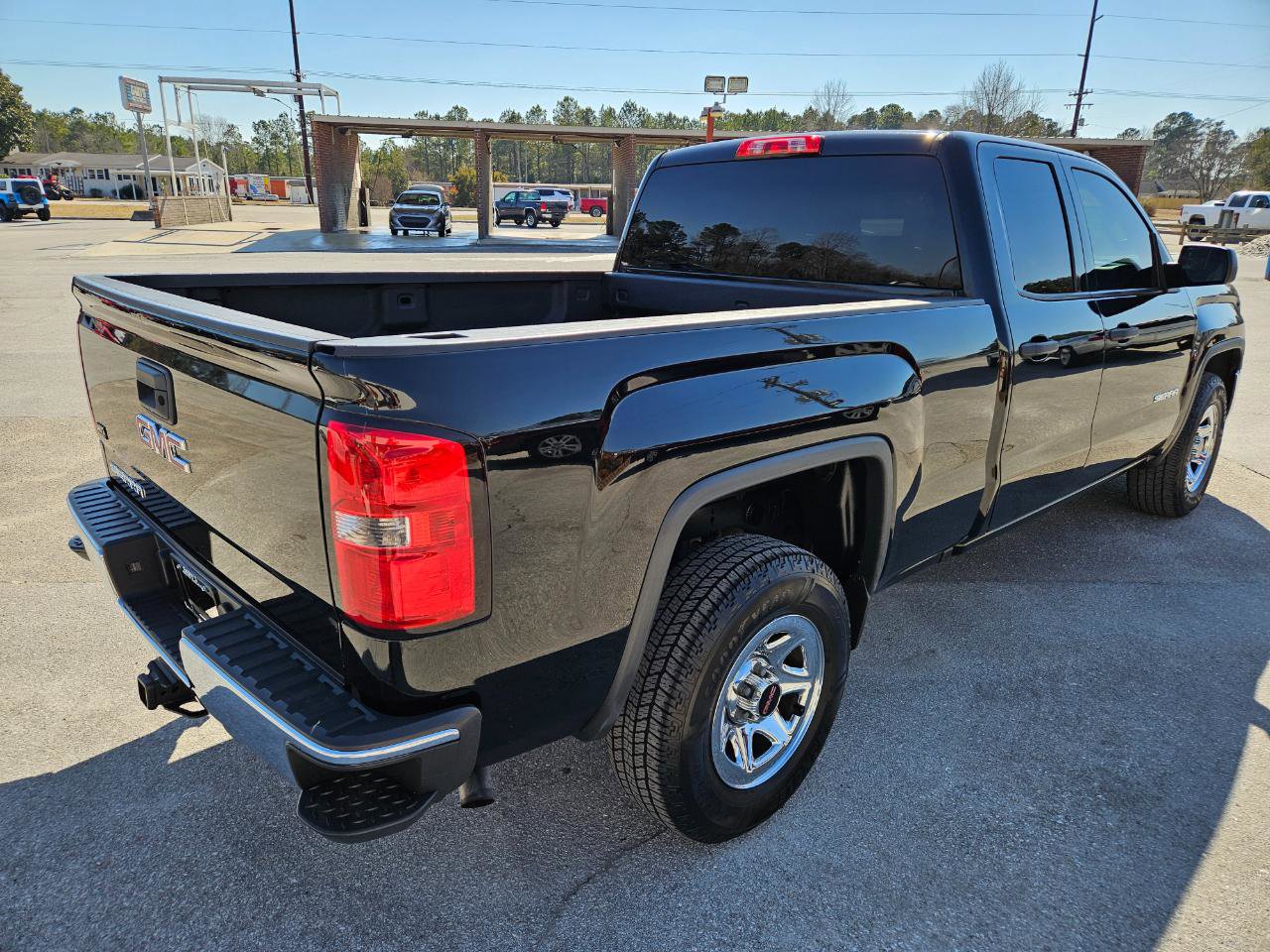 Used 2017 GMC Sierra 1500 2WD Double Cab w/ Sierra Convenience Package image 6