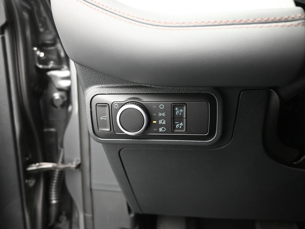 New 2026 Ford Explorer Active RWD image 11