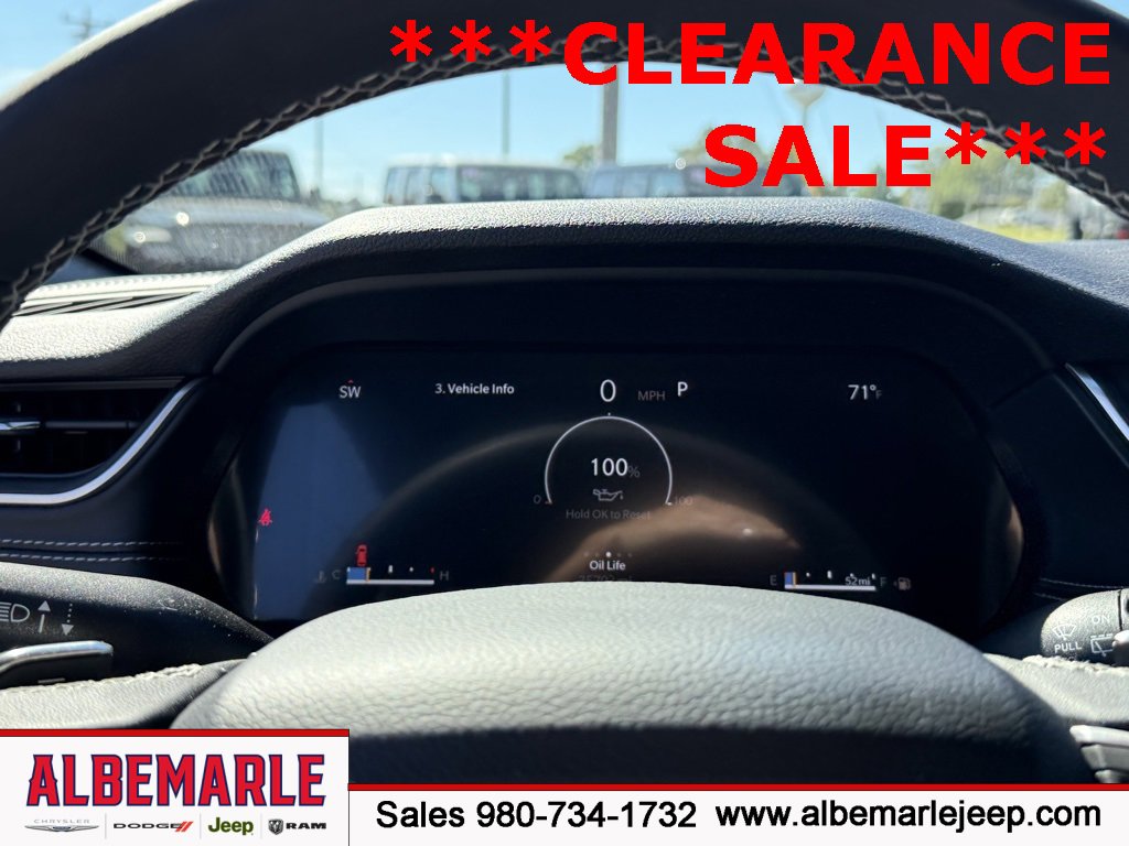 Used 2024 Jeep Grand Cherokee L Laredo w/ Luxury Tech Group I image 19