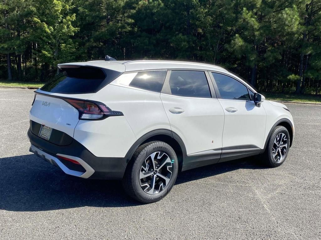 New 2025 Kia Sportage EX image 6