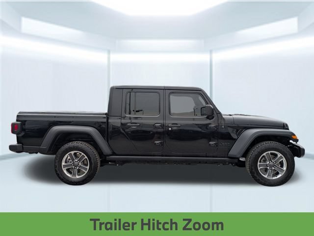 Used 2023 Jeep Gladiator Sport w/ Trailer Tow Package AWD/4WD image 9