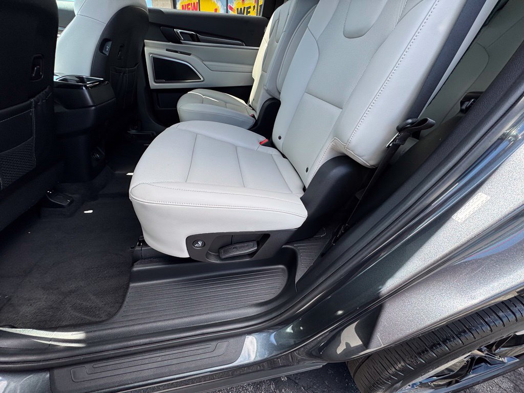 Used 2024 Kia Telluride S w/ S Sunroof Package AWD/4WD image 13