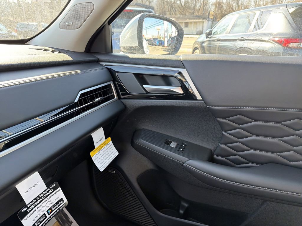 New 2026 Mitsubishi Outlander SEL AWD/4WD image 23