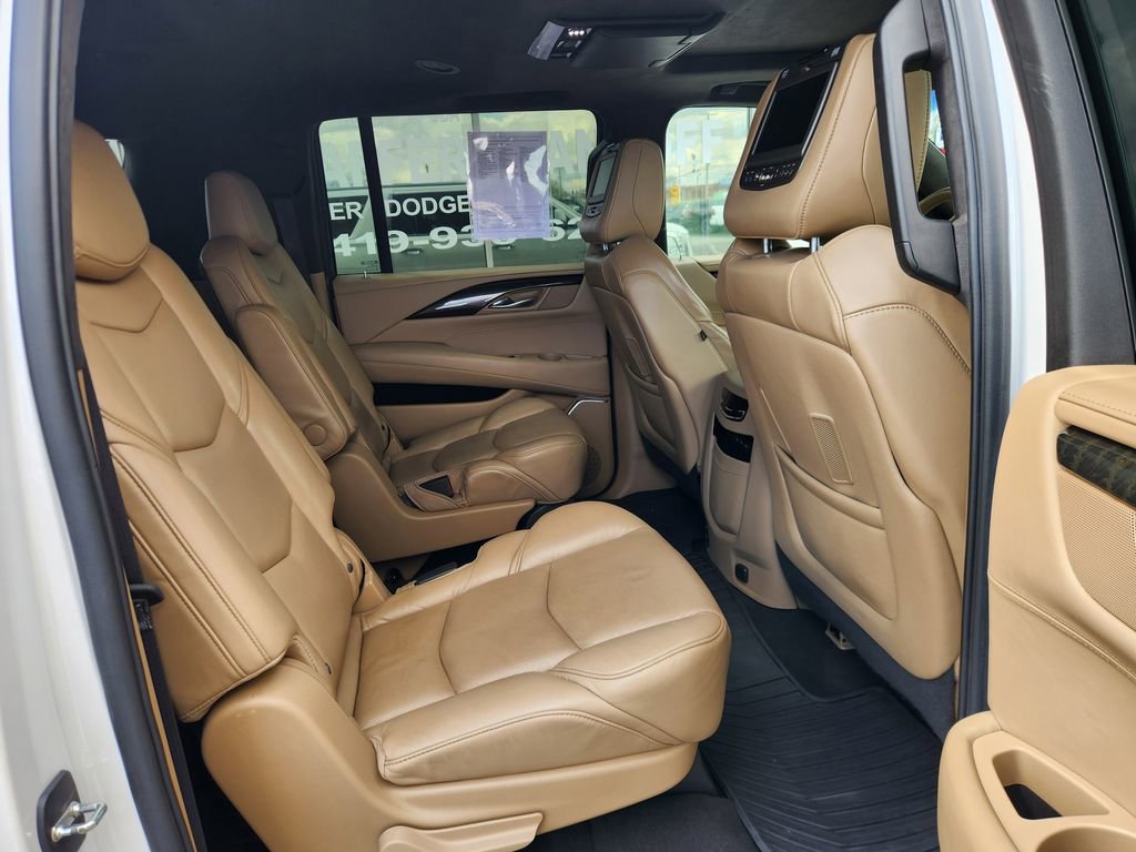 Used 2019 Cadillac Escalade ESV Platinum image 12