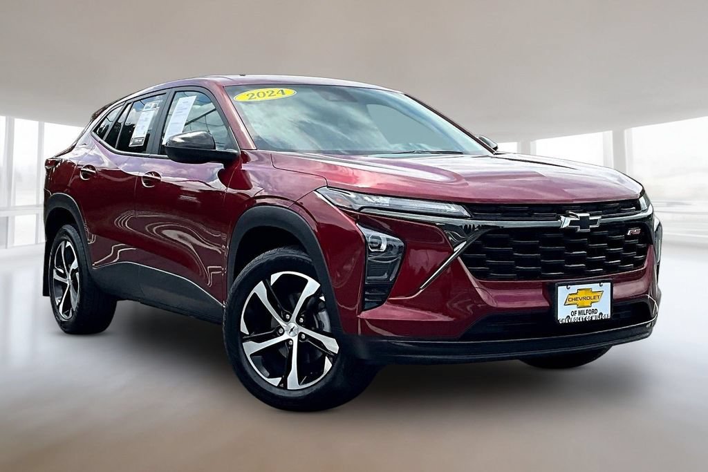 Used 2024 Chevrolet Trax RS