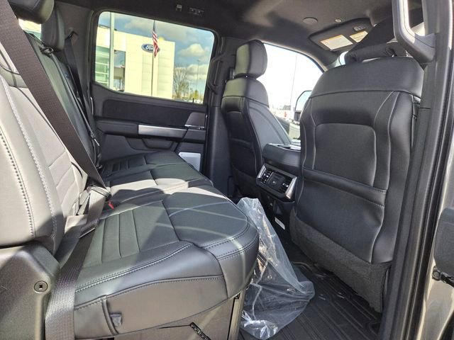 New 2026 Ford F350 Platinum w/ FX4 Off-Road Package image 44