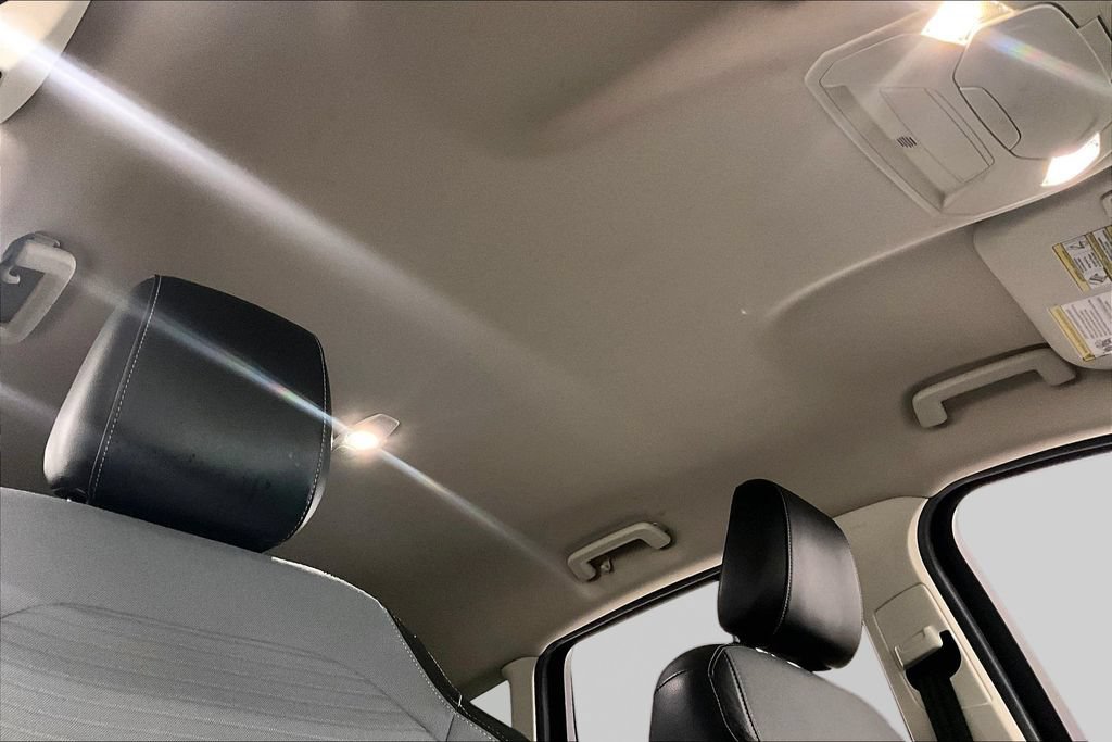 Used 2018 Ford Escape SE w/ SE Sport Appearance Package AWD/4WD image 26