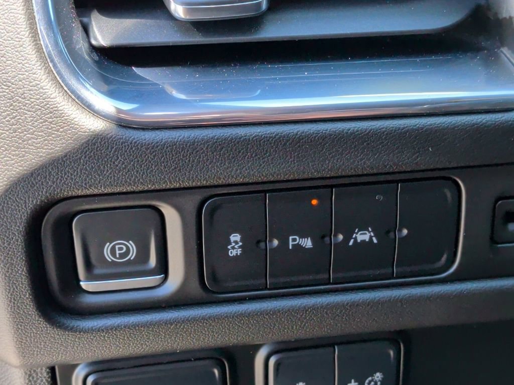 Used 2023 Chevrolet Tahoe 2WD w/ 1FL Safety Package image 15