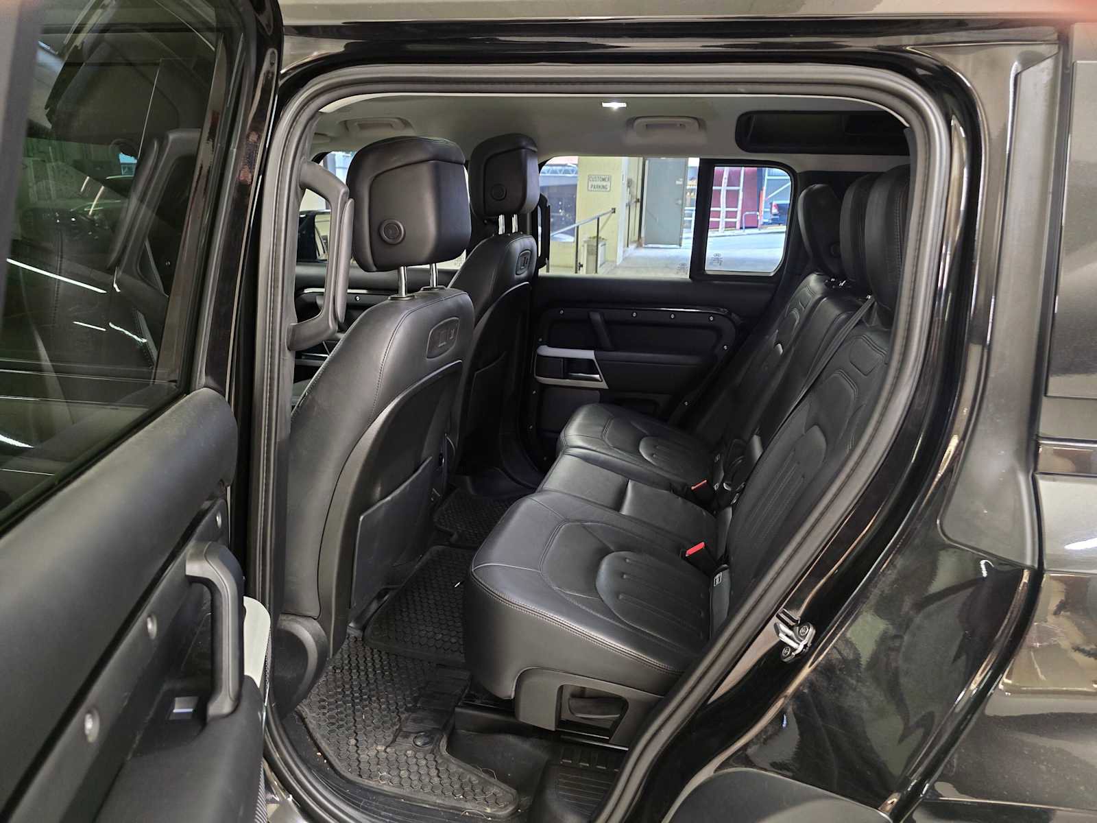 Used 2020 Land Rover Defender 110 HSE image 19