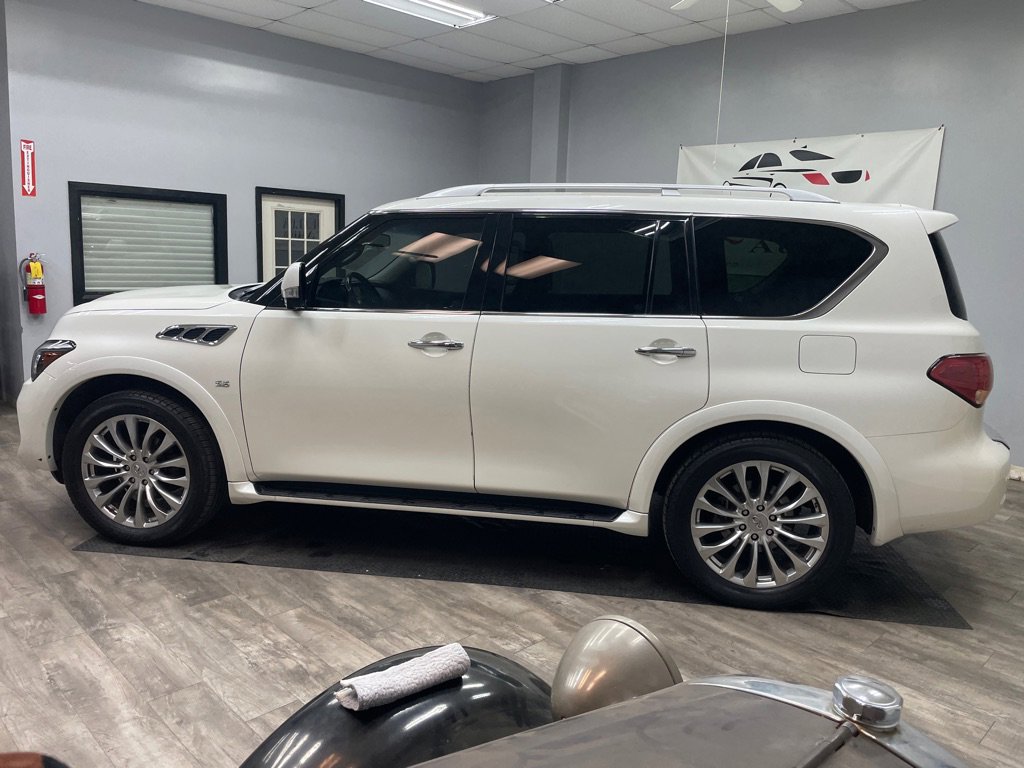 Used 2016 INFINITI QX80 Luxe w/ 22" Wheel Package image 7