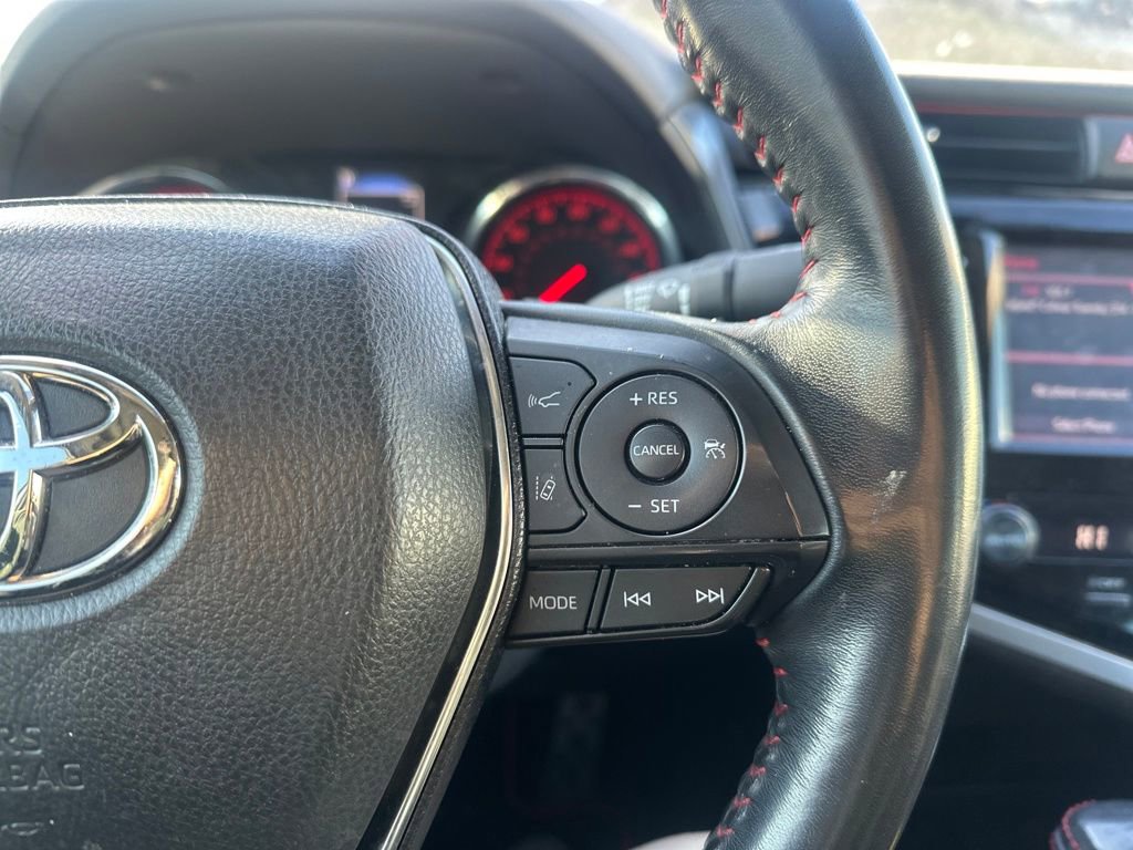 Used 2020 Toyota Camry XSE image 17