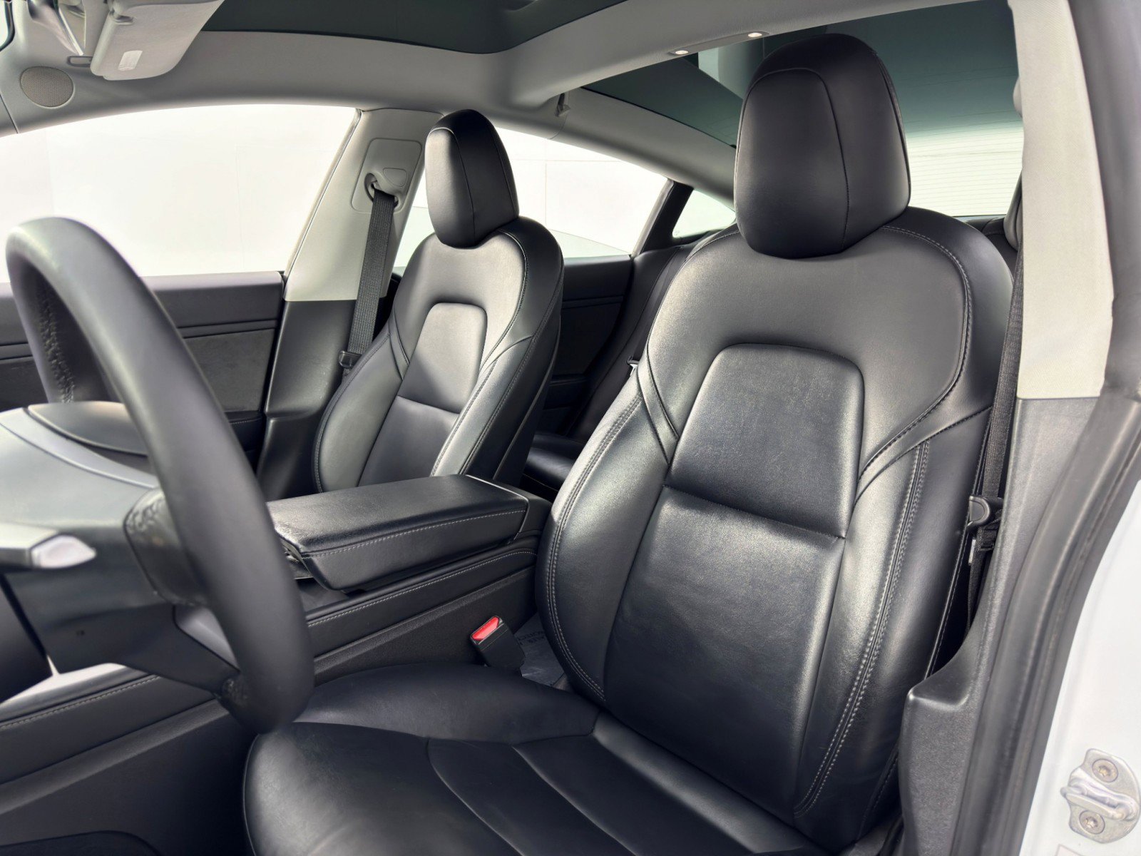 Used 2021 Tesla Model 3 Standard Range Plus image 38