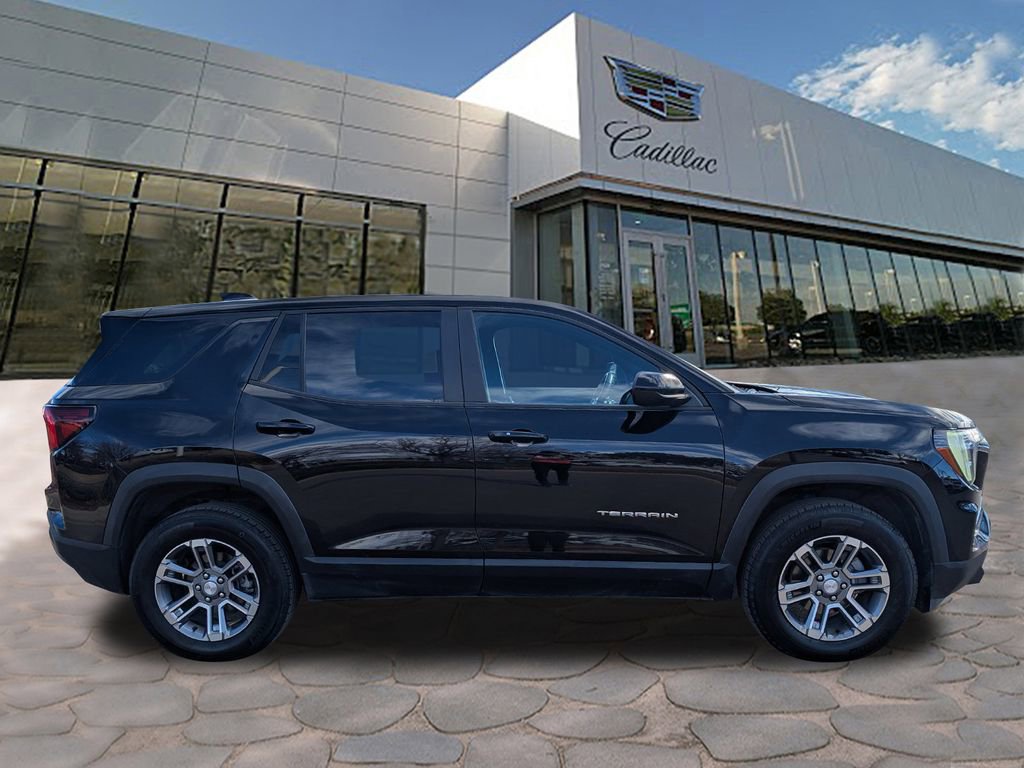 Used 2025 GMC Terrain Elevation image 7