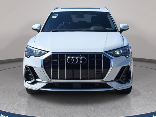 Used 2021 Audi Q3 2.0T Premium w/ Convenience Package AWD/4WD image 3