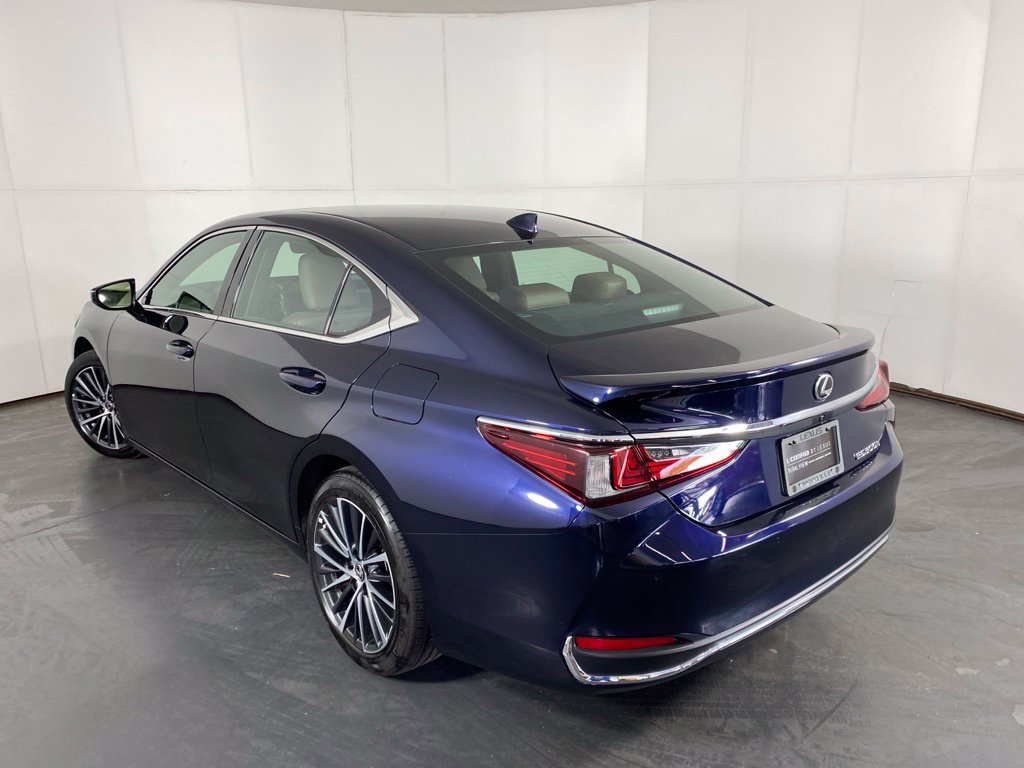 Certified 2025 Lexus ES 300h w/ Premium Package FWD image 11