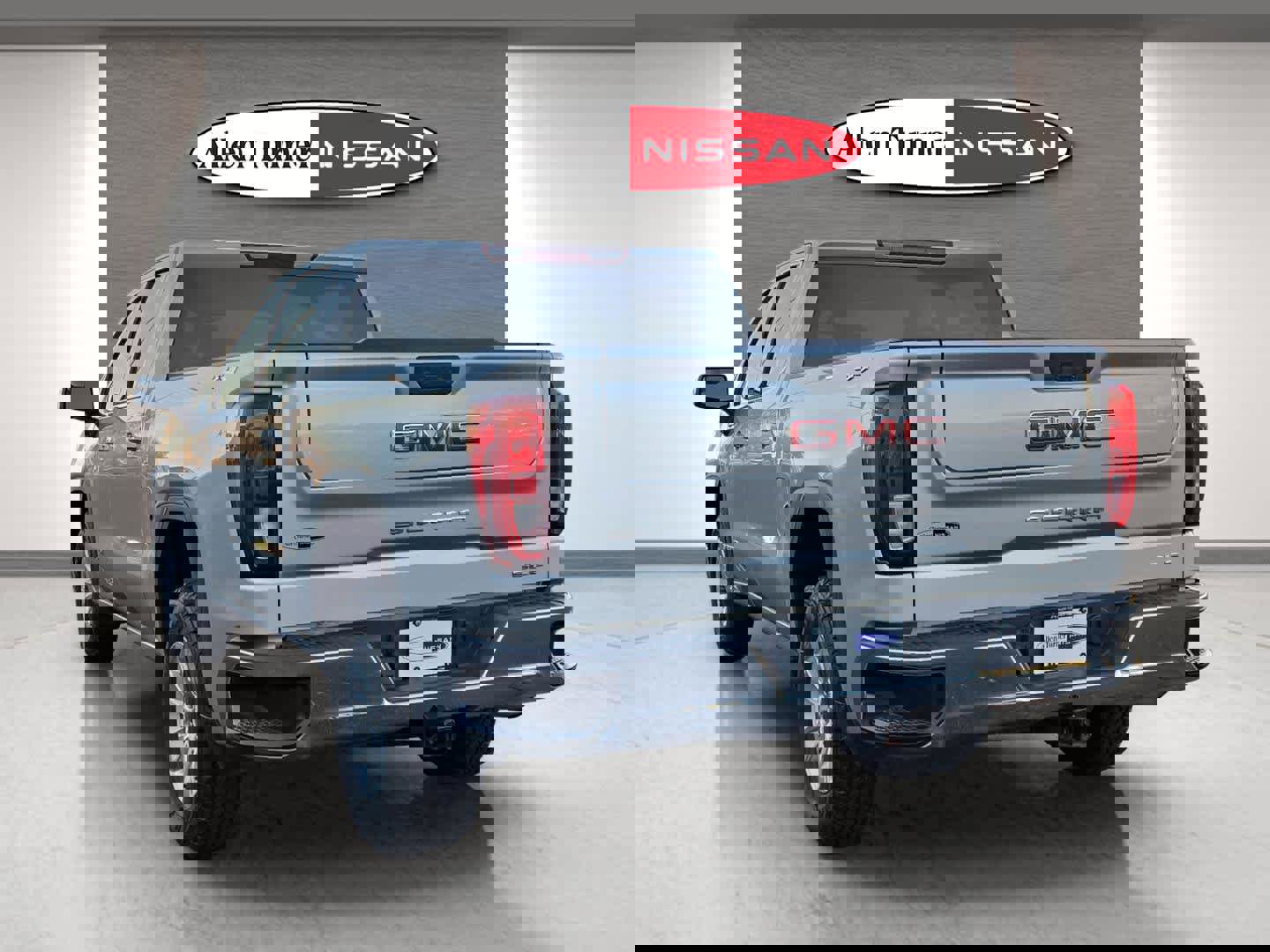 Used 2021 GMC Sierra 1500 SLE image 9