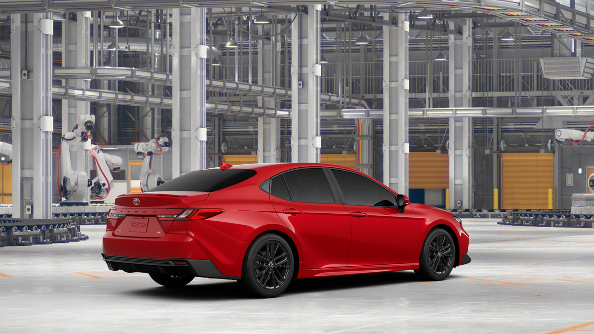 New 2026 Toyota Camry Hybrid FWD image 10