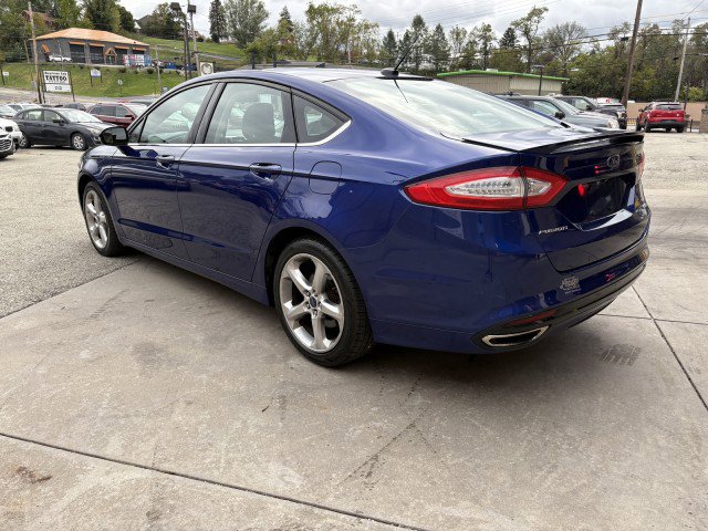Used 2015 Ford Fusion SE w/ Equipment Group 201A image 5