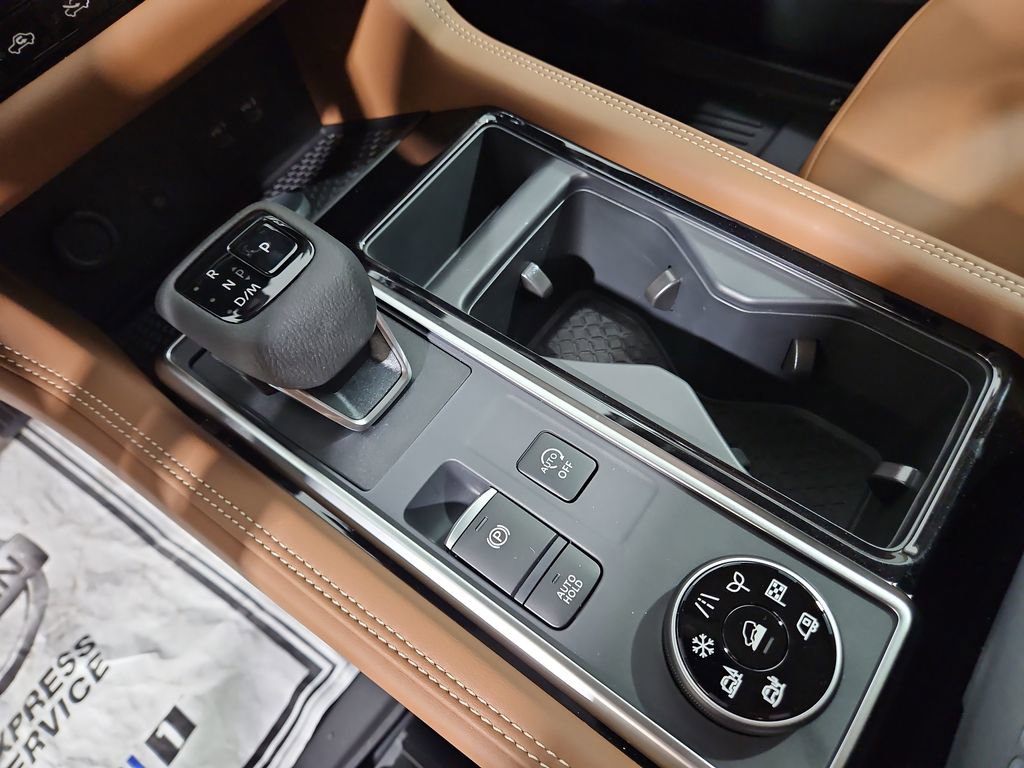 New 2026 Nissan Pathfinder Platinum AWD/4WD image 23