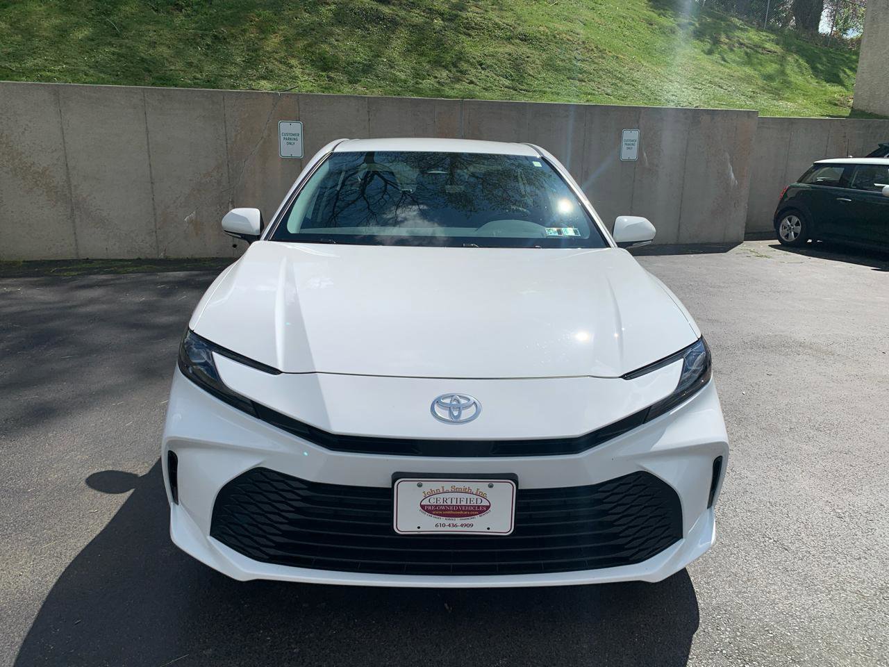 Used 2026 Toyota Camry LE FWD image 7