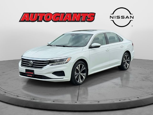 Used 2022 Volkswagen Passat 2.0T SE FWD image 9