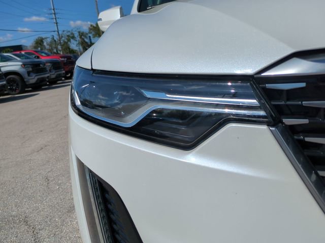 Used 2023 Cadillac XT6 Premium Luxury image 10