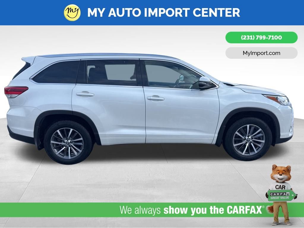 Used 2017 Toyota Highlander XLE image 8