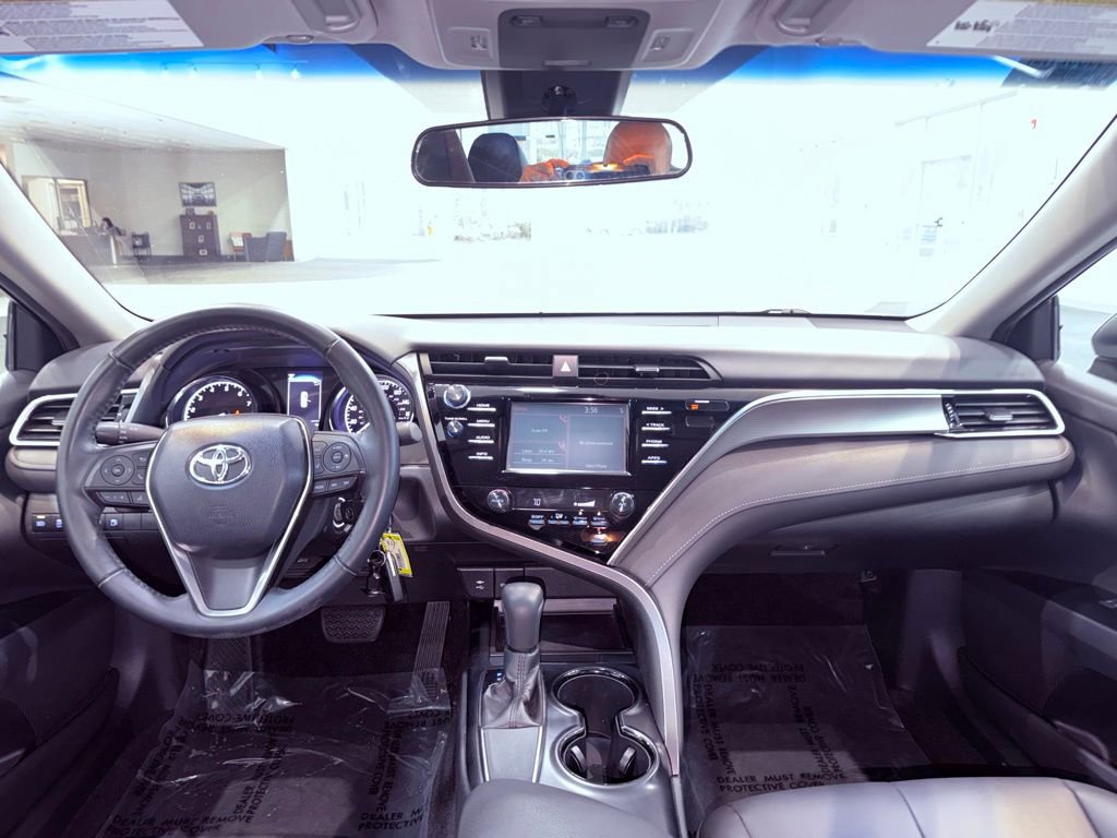Used 2018 Toyota Camry SE image 8